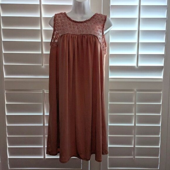 Thyme & Honey Boho Sleeveless Tank Babydoll Style Short Crocheted Mauve Dress - Picture 1 of 3